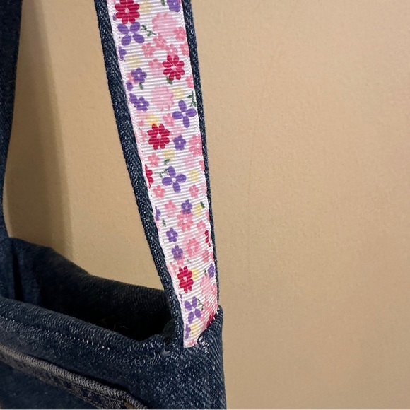 Handcrafted Upcycled Denim Bag Toe lined dog patches - Picture 4 of 8